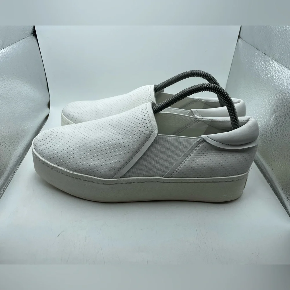 Vince Warren Women's White platform Slip-On loafers size 10